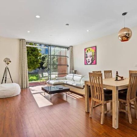 Sleek Modern Pad Next To Spark Arena Free Parking Auckland Extérieur photo